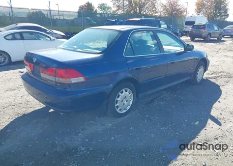 2002 Honda Accord 2.3 Lx из США, поврежденный, VIN 1HGCG66562A162048